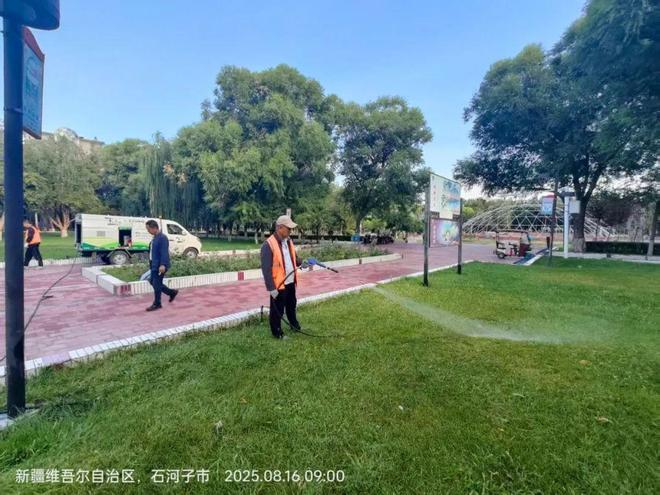 园林绿化养护中心扎实做好秋季园林绿化养护工作 扮靓城市“颜值”